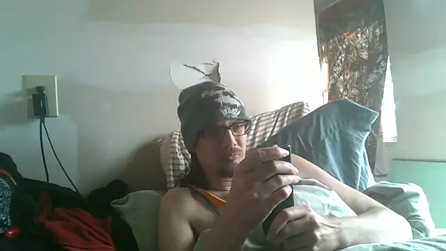 Snapshot of dandonn chatting on 02/17/26, 06:58 dandonn online show from 02/17/26, 06:58