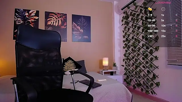 Snapshot of ChristopherBlack_ chatting on 02/17/26, 01:18 ChristopherBlack online show from 02/17/26, 01:18