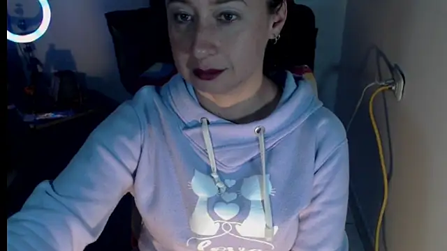 Milf Valeria online show from 10/16/25, 03:02