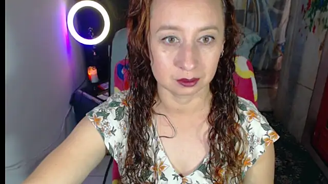 Milf Valeria online show from 10/28/25, 02:42