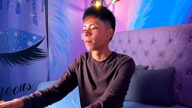 MaxiWildd online show from 11/27/25, 12:51