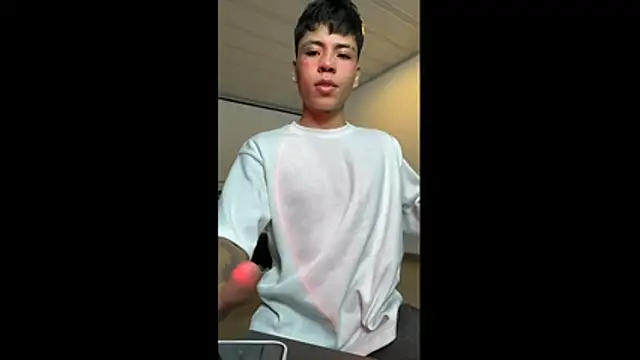 MaxiWildd online show from 01/10/26, 01:02