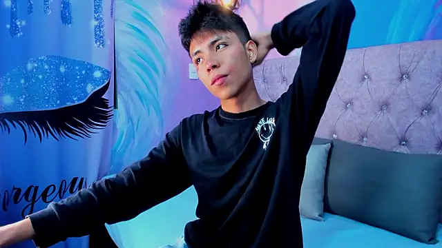 MaxiWildd online show from 03/11/26, 01:06