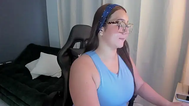 Snapshot of Kyleighc chatting on 04/13/26, 11:10 Kyleighc online show from 04/13/26, 11:10