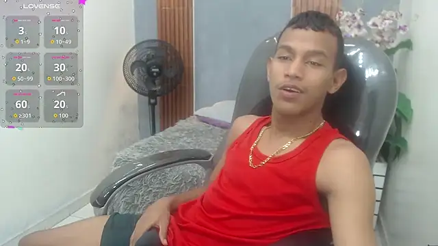 Snapshot of Rory_castro chatting on 09/10/25, 11:05 Rory castro online show from 09/10/25, 11:05