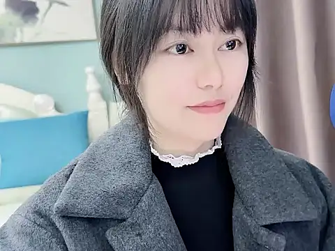 sarah111 online show from 12/18/25, 04:07