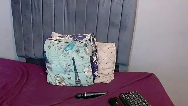 Snapshot of ChubbyBuddyxXx chatting on 10/05/25, 12:53 ChubbyBuddyxXx online show from 10/05/25, 12:53