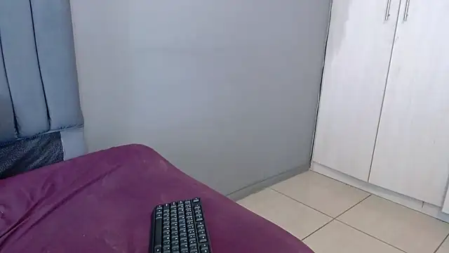 Snapshot of ChubbyBuddyxXx chatting on 11/30/25, 07:12 ChubbyBuddyxXx online show from 11/30/25, 07:12