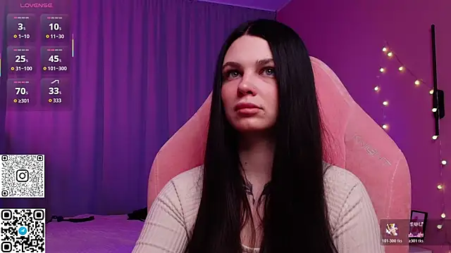 Snapshot of Michela_Fruet chatting on 03/25/26, 01:11 Michela Fruet online show from 03/25/26, 01:11