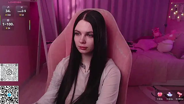 Snapshot of Michela_Fruet chatting on 04/14/26, 01:11 Michela Fruet online show from 04/14/26, 01:11