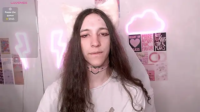 Snapshot of SilverMuse chatting on 03/12/26, 11:00 SilverMuse online show from 03/12/26, 11:00