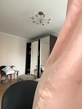 Snapshot of Lizza_xxx chatting on 09/29/25, 08:19 Lizza xxx online show from 09/29/25, 08:19