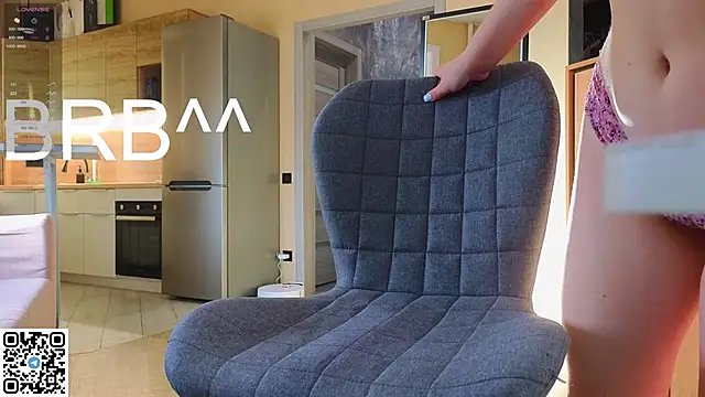 miss bubbles  online show from 04/17/26, 01:08