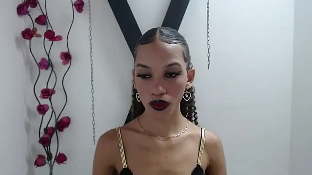 Snapshot of KittyLove_s chatting on 09/28/25, 02:17 KittyLove s online show from 09/28/25, 02:17