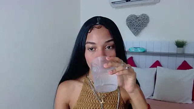 Snapshot of KittyLove_s chatting on 02/10/26, 07:40 KittyLove s online show from 02/10/26, 07:40