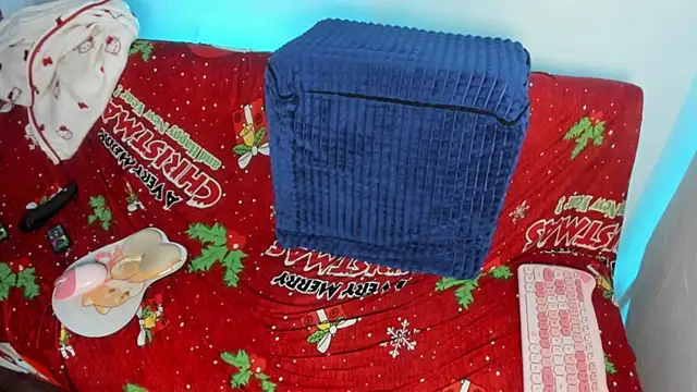 snow doll online show from 12/18/25, 11:11