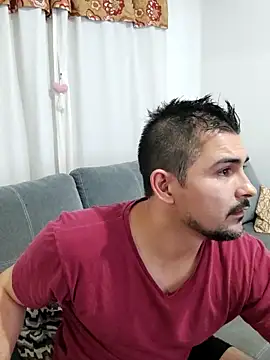 Snapshot of Bradd_32 chatting on 09/09/25, 01:49 Bradd 32 online show from 09/09/25, 01:49