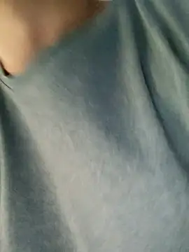 Snapshot of Bradd_32 chatting on 11/01/25, 05:15 Bradd 32 online show from 11/01/25, 05:15