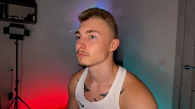 Artur  Skott online show from 10/14/25, 05:58