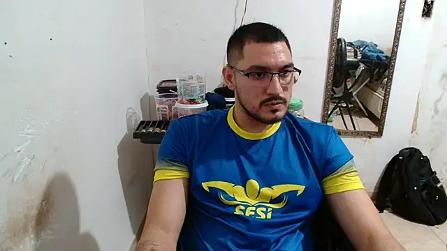 Snapshot of Leonino231 chatting on 11/04/25, 08:41 Leonino231 online show from 11/04/25, 08:41