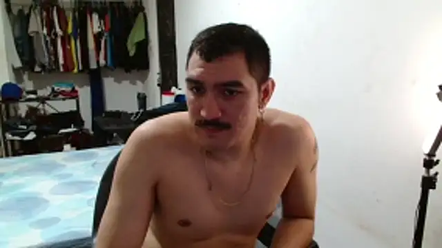 Snapshot of Leonino231 chatting on 04/18/26, 10:32 Leonino231 online show from 04/18/26, 10:32