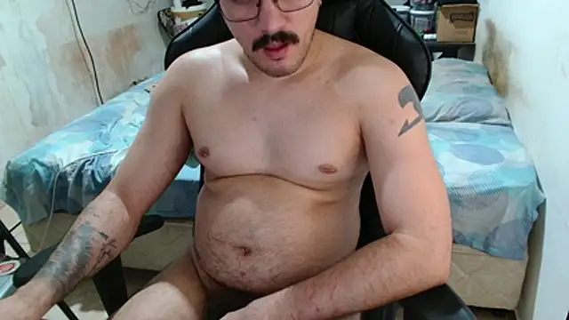 Snapshot of Leonino231 chatting on 07/19/26, 05:44 Leonino231 online show from 07/19/26, 05:44