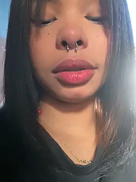 Snapshot of PamelaCullen chatting on 12/03/25, 12:03 PamelaCullen online show from 12/03/25, 12:03