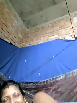 Snapshot of Savita992 chatting on 10/25/25, 11:10 Savita992 online show from 10/25/25, 11:10