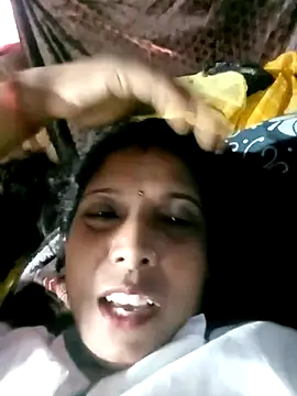 Snapshot of Savita992 chatting on 10/31/25, 10:27 Savita992 online show from 10/31/25, 10:27