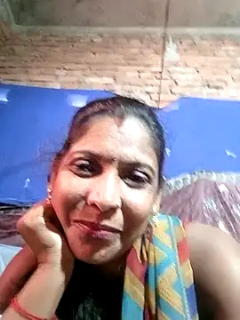 Snapshot of Savita992 chatting on 11/03/25, 05:09 Savita992 online show from 11/03/25, 05:09