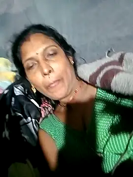 Snapshot of Savita992 chatting on 11/05/25, 09:59 Savita992 online show from 11/05/25, 09:59