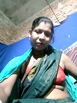 Snapshot of Savita992 chatting on 11/27/25, 07:16 Savita992 online show from 11/27/25, 07:16