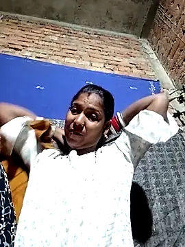 Snapshot of Savita992 chatting on 12/04/25, 11:24 Savita992 online show from 12/04/25, 11:24