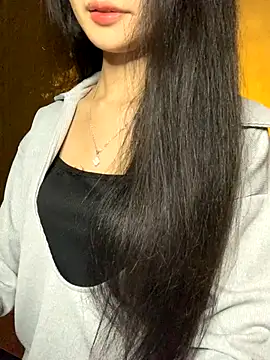 Snapshot of Nhinhi18 chatting on 12/01/25, 01:27 Nhinhi18 online show from 12/01/25, 01:27