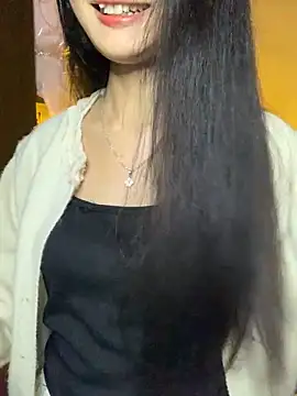 Snapshot of Nhinhi18 chatting on 12/04/25, 02:59 Nhinhi18 online show from 12/04/25, 02:59