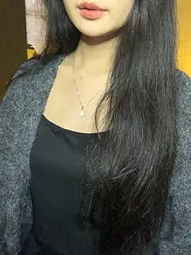 Snapshot of Nhinhi18 chatting on 01/15/26, 02:32 Nhinhi18 online show from 01/15/26, 02:32