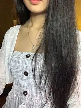 Snapshot of Nhinhi18 chatting on 03/05/26, 04:36 Nhinhi18 online show from 03/05/26, 04:36