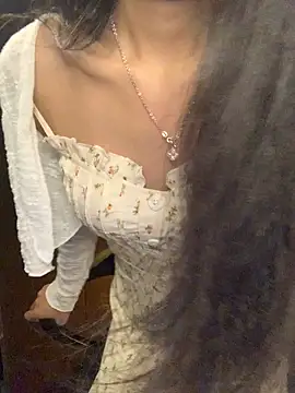 Snapshot of Nhinhi18 chatting on 04/06/26, 03:46 Nhinhi18 online show from 04/06/26, 03:46