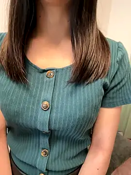 Snapshot of C-4bomb chatting on 09/09/25, 10:15 C-4bomb online show from 09/09/25, 10:15