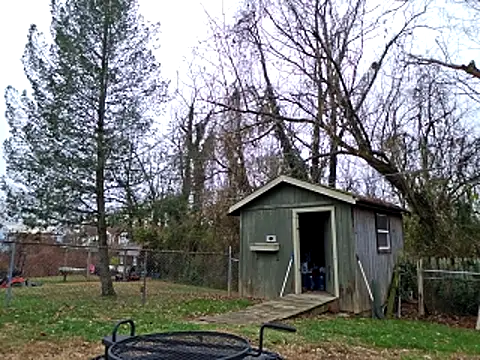 Snapshot of sloppytopkins chatting on 11/21/25, 03:33 sloppytopkins online show from 11/21/25, 03:33