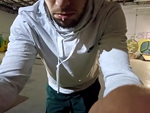 Snapshot of sloppytopkins chatting on 03/13/26, 07:48 sloppytopkins online show from 03/13/26, 07:48