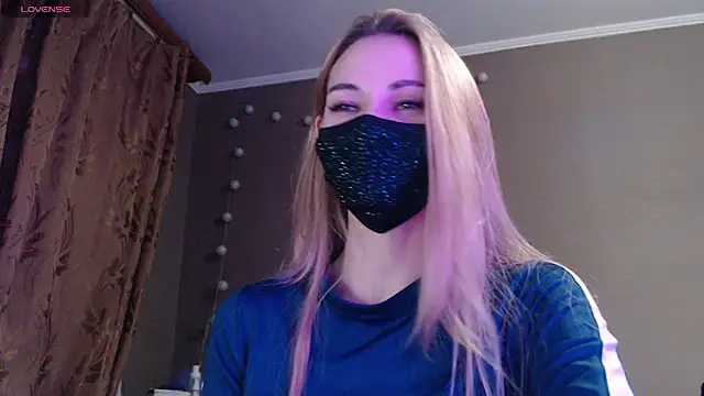 Iris lave online show from 10/31/25, 04:52