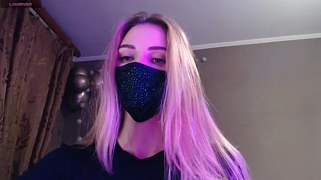 Iris lave online show from 11/12/25, 04:18