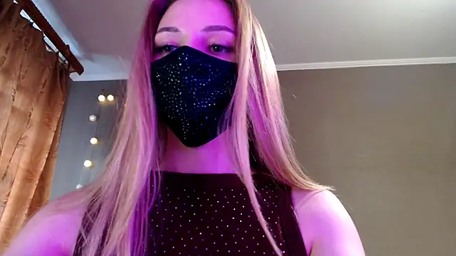 Snapshot of Iris_lave chatting on 05/06/26, 04:45 Iris lave online show from 05/06/26, 04:45