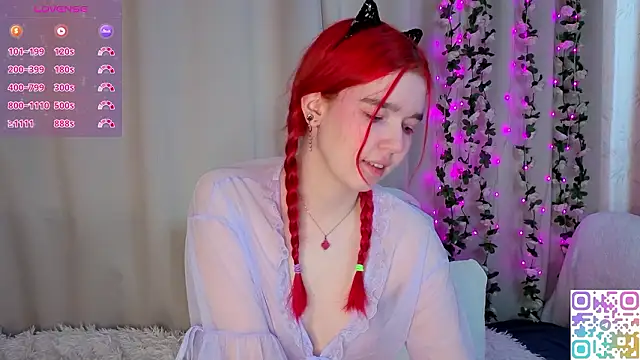 Snapshot of little_Teya chatting on 03/10/26, 10:20 little Teya online show from 03/10/26, 10:20