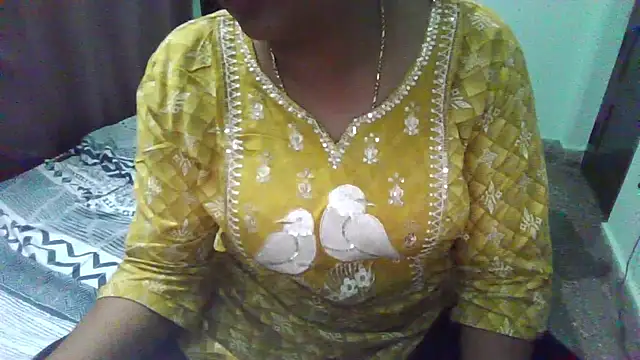 Snapshot of kushi25_bangalore chatting on 04/14/26, 05:52 kushi25 bangalore online show from 04/14/26, 05:52