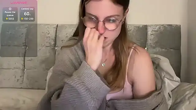 Snapshot of BustyKellyXXX chatting on 04/09/26, 07:30 BustyKellyXXX online show from 04/09/26, 07:30