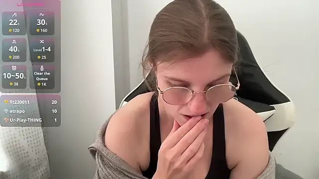 Snapshot of BustyKellyXXX chatting on 04/22/26, 02:51 BustyKellyXXX online show from 04/22/26, 02:51