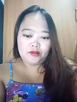 sweetbigtits19 online show from 04/08/26, 02:33