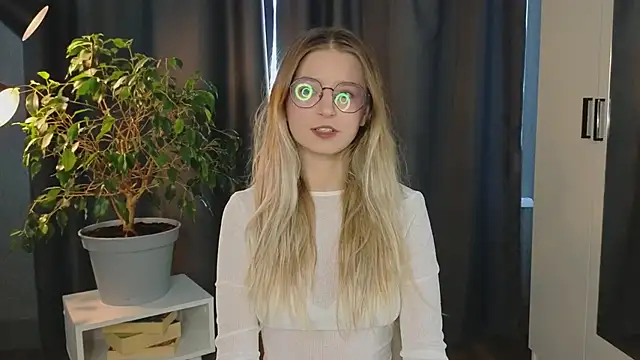 zegoii online show from 09/14/25, 01:21